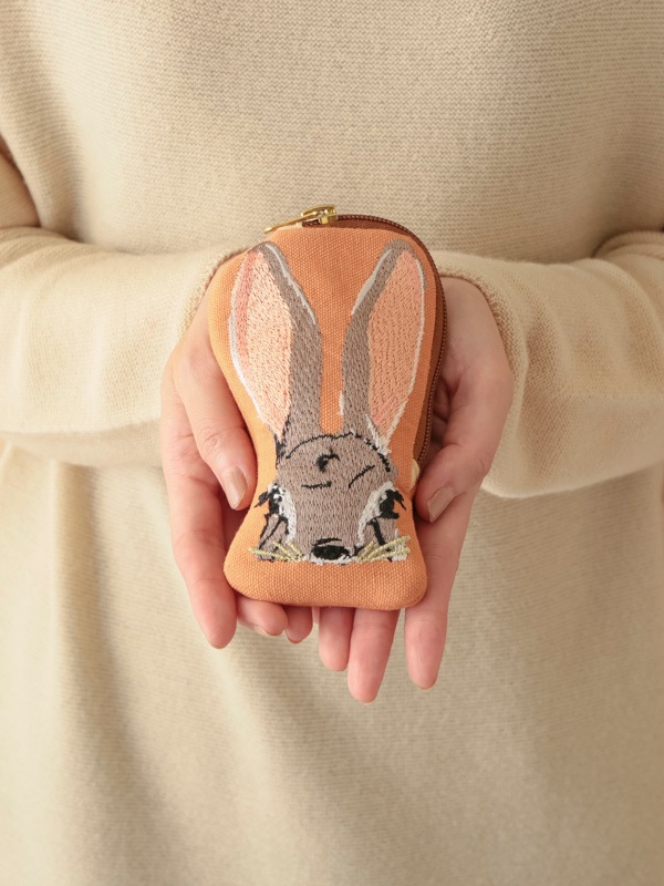 アニマル刺繍ポーチS M26-1457｜KANKAN ONLINE SHOP【公式】