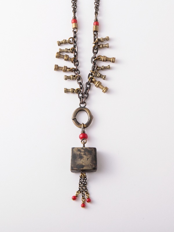 YOKOTANTAN　アンティーク アゲート ネックレス Alea Iacta Est,[アーレアヤクタエスト]ドイツ製8面体フロステッド