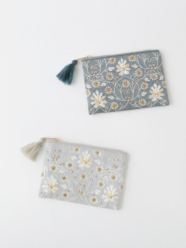 刺しゅう（花柄） 戸塚刺繍 花柄刺繍タペストリー 戸塚刺繍 花柄刺繍