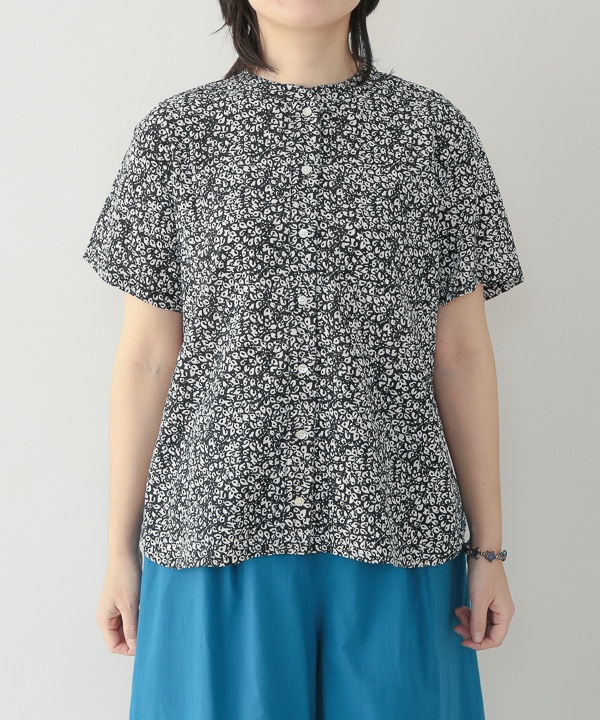リーフプリントコットンサッカーブラウス｜KANKAN ONLINE SHOP