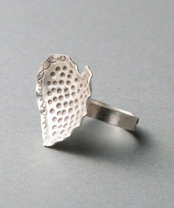 フリー13-15号】カレンシルバーリング ハートモチーフ｜KANKAN ONLINE