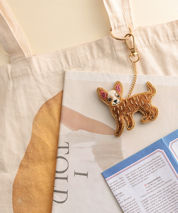 ザリ刺繍キーホルダー チワワ｜KANKAN ONLINE SHOP【公式】