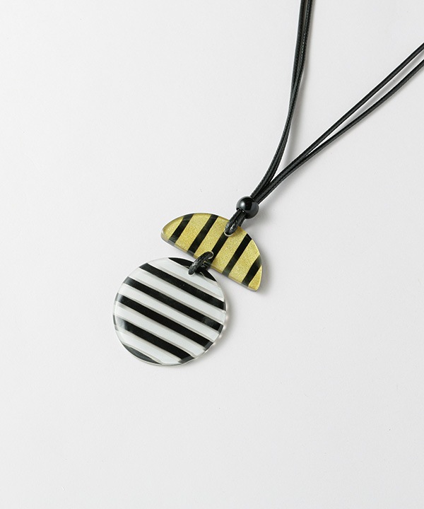 �쥸��ܡ����������ȥ饤�� �ͥå��쥹 A25SPN093BK