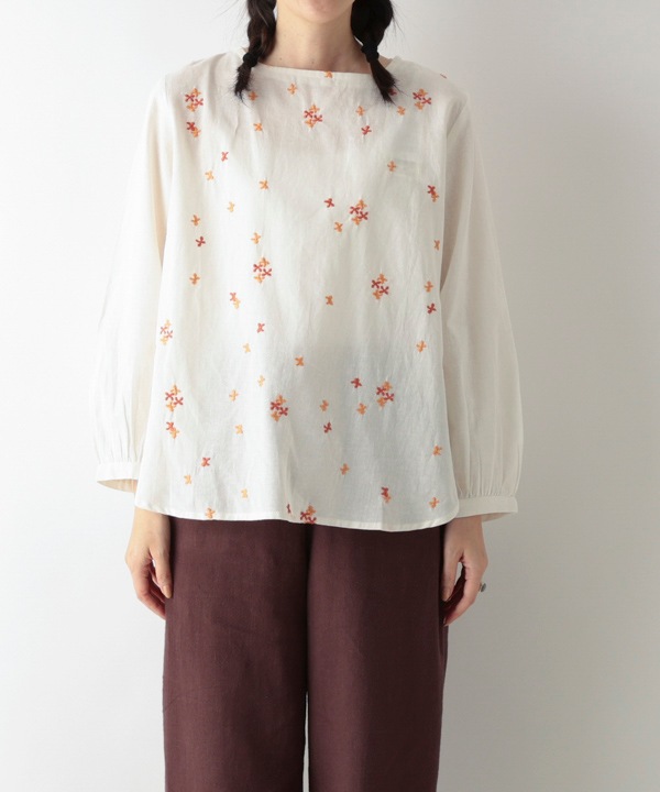 金木犀かおる刺繍コットンリネンブラウス｜KANKAN ONLINE SHOP【公式】