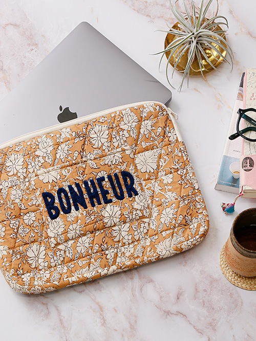 50％OFF】ブークレ刺繍プリントPC／タブレットケース 15インチ
