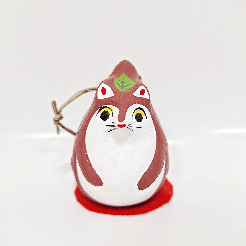 のごみ人形 「たぬき鈴」