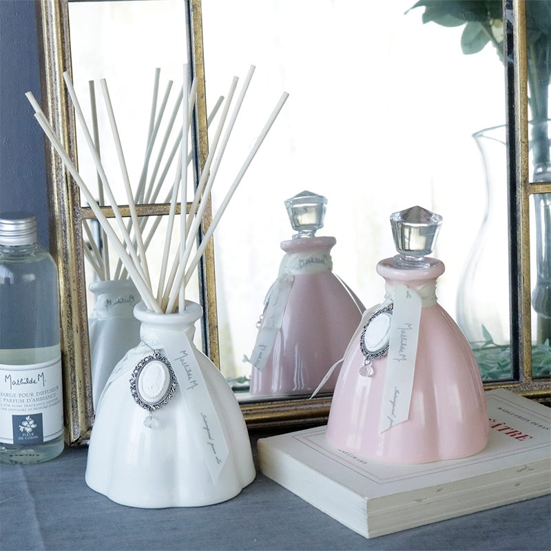 Mathilde M/マチルドエム リードディフューザー 200ml 精油 マーキーズ/コットンフラワー/ディバインマーキーズ/ライスパウダー