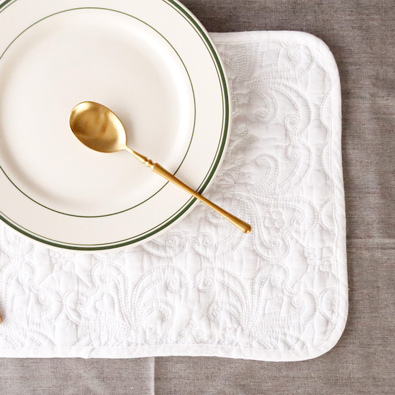 ホワイトキルト ランチョンマット 綿100% 40×30cm おしゃれ 洗える キルティング風 プレースマット