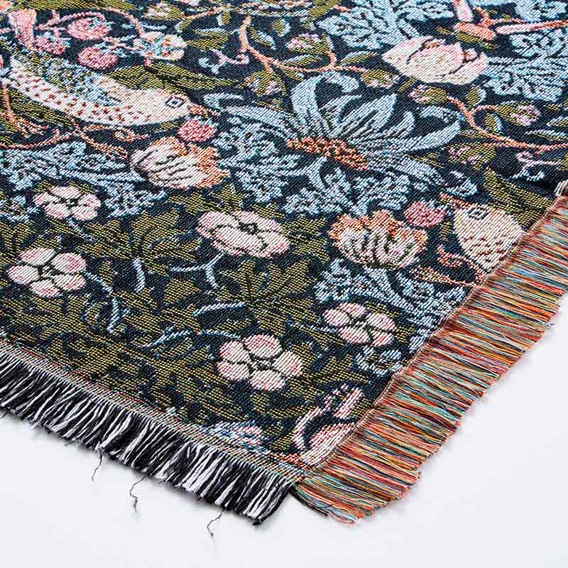 【新品未使用】大判 ゴブラン織マルチカバー　179×117 可愛い花柄の大判マルチカバー ゴブラン