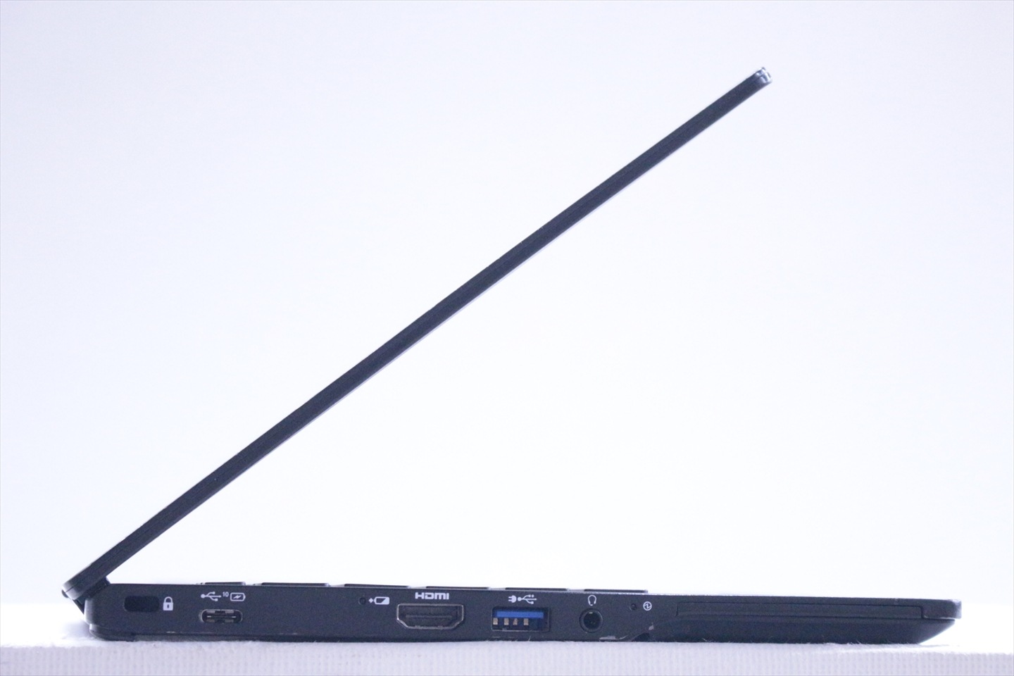 富士通 バッテリー良 2023年快速モデル 12世代Corei5 LIFEBOOK U9312/K