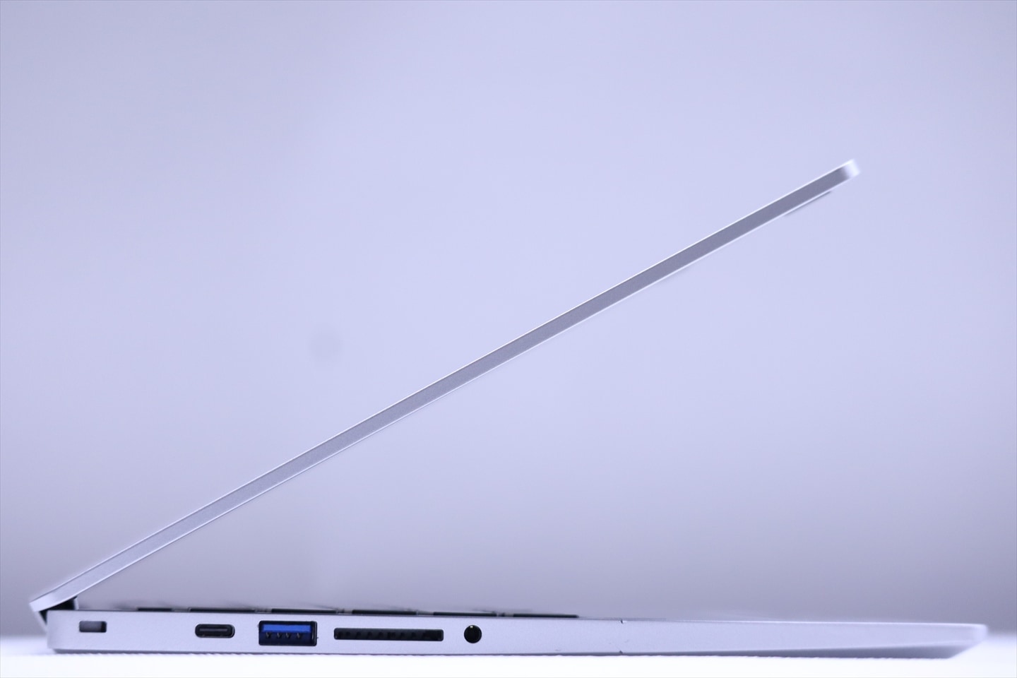 マウスコンピューター 2021年薄軽量快速32Gクリエイターモデル 11世代 