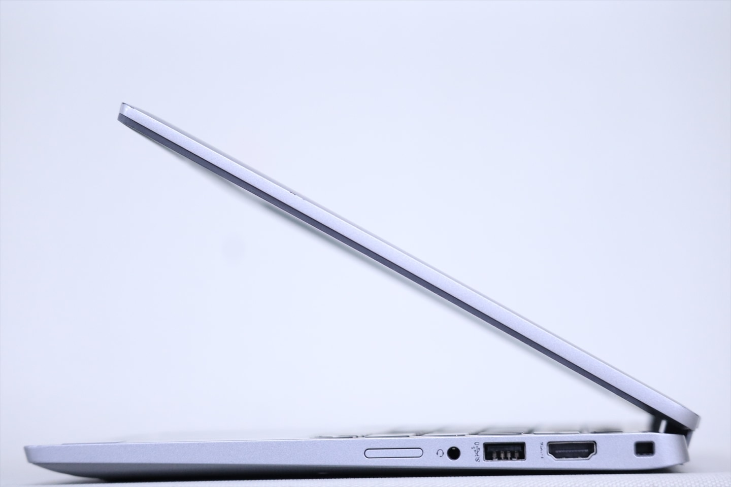 か*み様 Dell13 ビジネス Core7 12世代 32GBメモリ256GB DELL 良好品 2023年パワフル32Gモデル 12世代Corei7 Latitude 13 5330