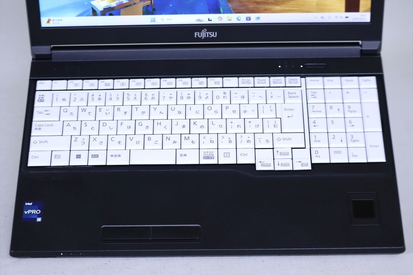 富士通 良好品 2023年モデル 13世代Corei5 LIFEBOOK A7513/N i5-1350P
