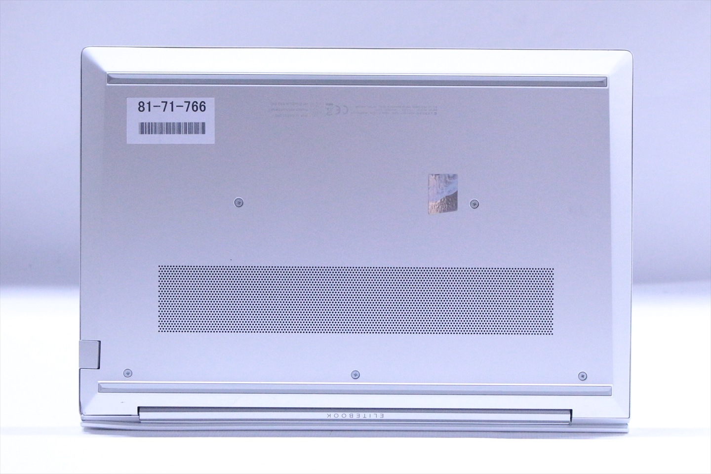 2023年9月 HP バッテリー良好13世代 i5 1335U 16GB 256 2023年9月 HP