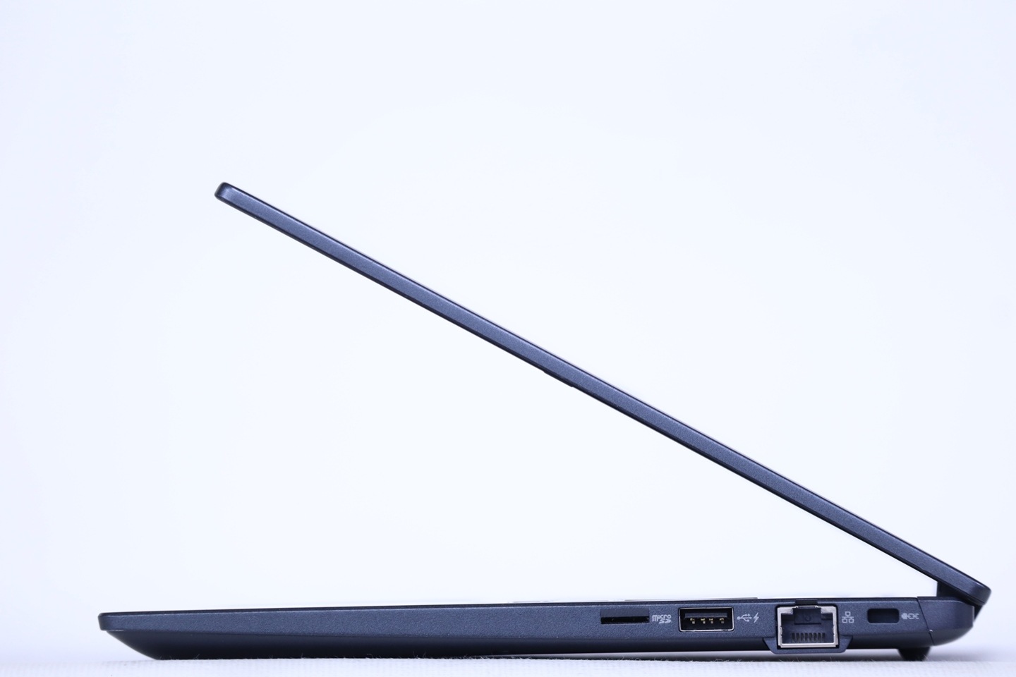 ダイナブック 東芝 良好品 バッテリー良 2022年軽量快速モデル 11世代