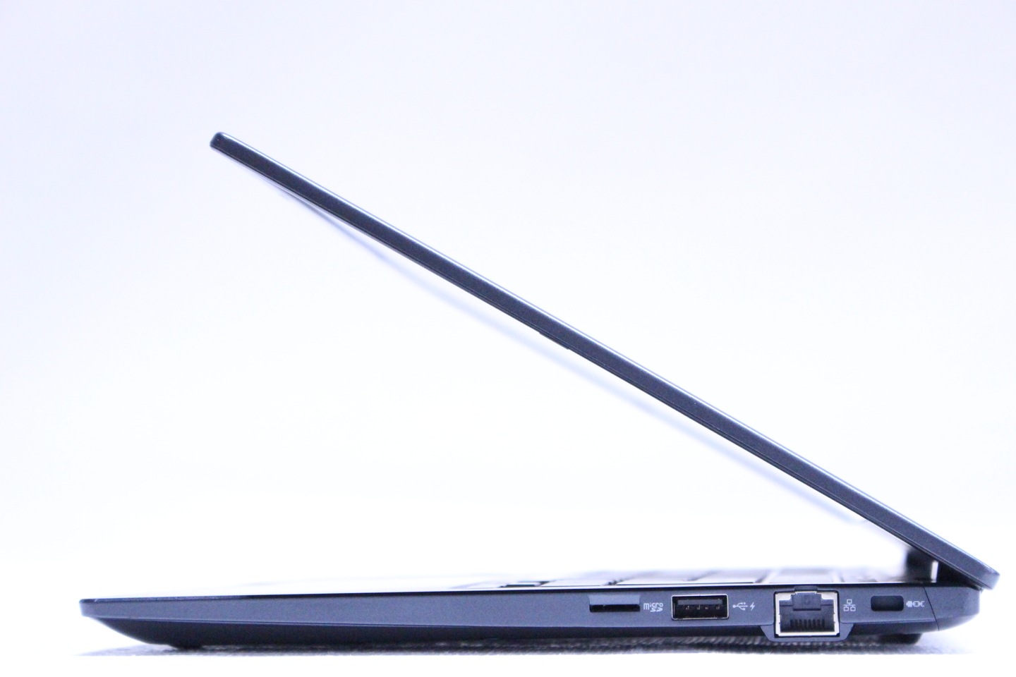 美品 バッテリー優良 G83/KW 第12世代 i5 16GB FHD オフィス G83/KV | ビジネスモバイルノート | 法人向けPC | dynabook