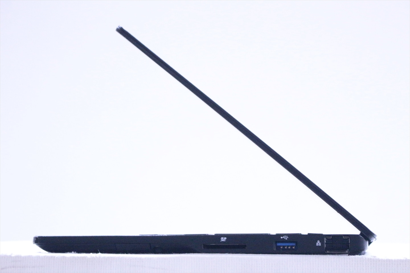 富士通 バッテリー良 2023年薄軽量快速モデル 12世代Corei5 LIFEBOOK