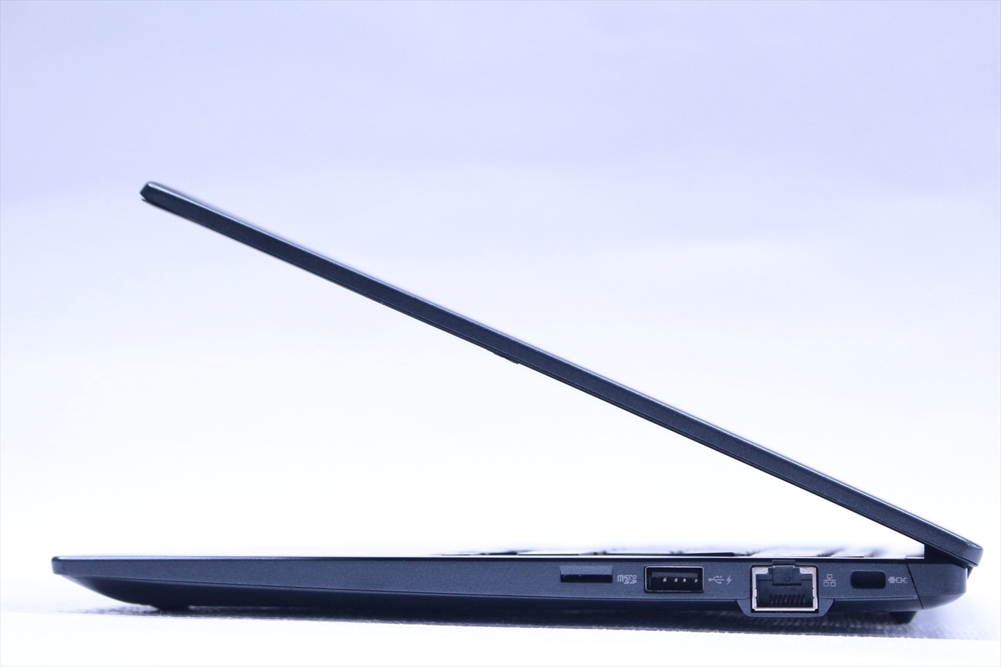 即配 2022年快速モデル 11世代Corei5 dynabook G83/HV i5-1135G7 16G