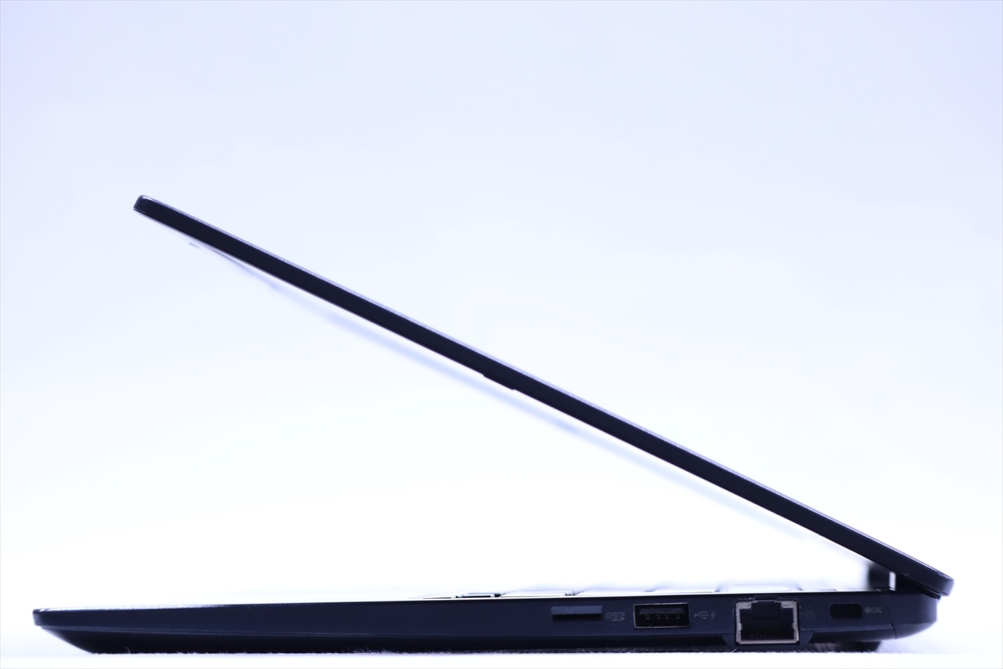 即配 バッテリー良 2022年薄軽量快速モデル 11世代Corei5 dynabook G83 