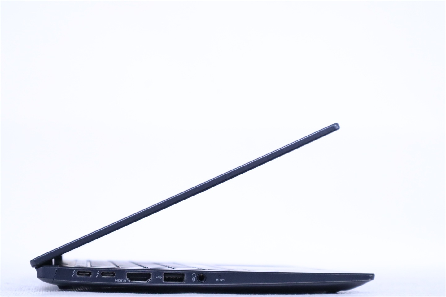 ダイナブック 東芝 バッテリー良 2023年薄軽量快速モデル 12世代Corei5