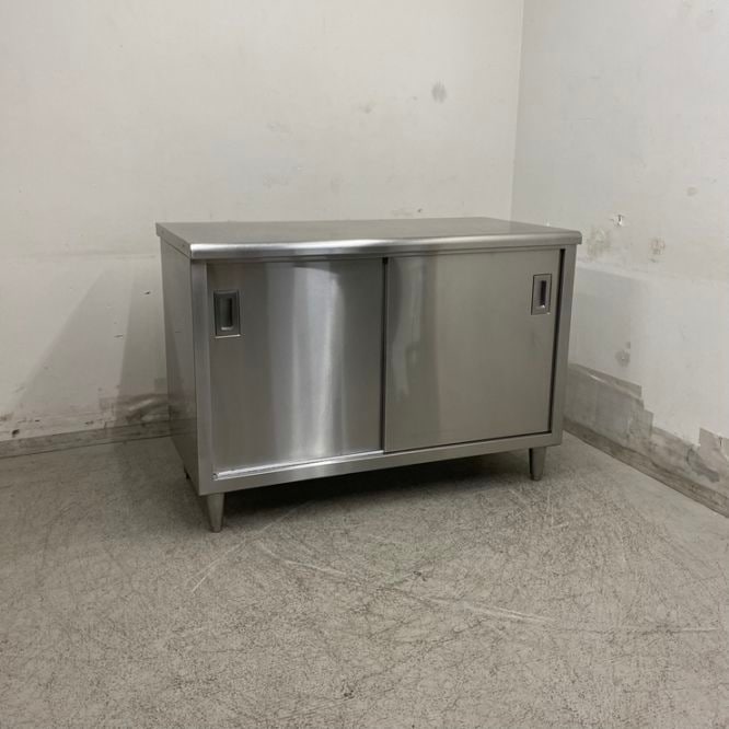 中古】 A08944 調理台 SUS304 ステンレス 扉付作業テーブル