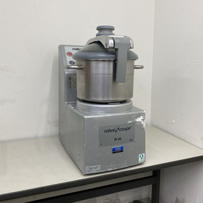 【ヤ取終了9/9】≪yt693ジ≫ 美品 ロボクープ 業務用カッターミキサー R-10E 容量11L 三相200V robotcoupe/FMI/エフエムアイ/厨房機器 50514-11 robot coupe（ロボクープ） エフ・エム・アイロボクープ カッター