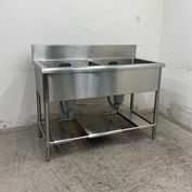 タニコー 1槽シンク 中古 W1400×D750×H800（+150) 台付き 蛇口付き