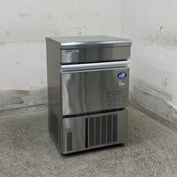 中古】 A07819 製氷機 キューブアイス 35kgタイプ ホシザキ IM-35M