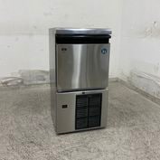 中古厨房 ホシザキ 製氷機 IM-230M-21 大幅値下げ 28万→18万】【中古】 A03402 製氷機 スタックオンタイプ