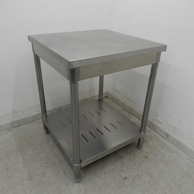 ステンレス　業務用　作業台　厨房　飲食店　W６００ｘD６００ｘＨ８００ｍｍ 作業台 中古 W600xD600xH800mm | 板金（シンク・作業台・他）,作業台