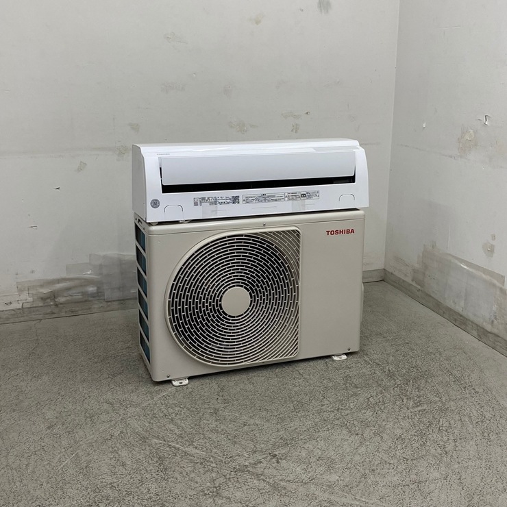 ★中古美品！東芝　ルームエアコン RAS-J281M 主に10畳2022年製 東芝 ルームエアコン RAS-J281AR 主に10畳用 2022年製 中古