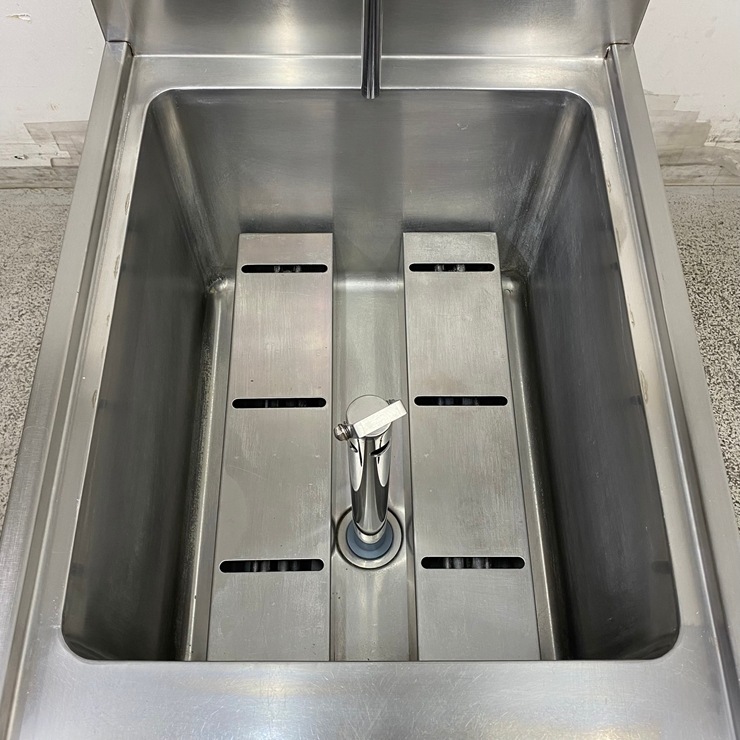 ����š� A09260 �ŵ��� ����͵� 6�ƥܥ����� ���˥��� TEU-45A 3��200V ��45cm���ڶ�̳�ѡۡڿ�˼�ѡۡ��ݾ�ͭ�ۡڲȺ⤪�ޤ����ء�