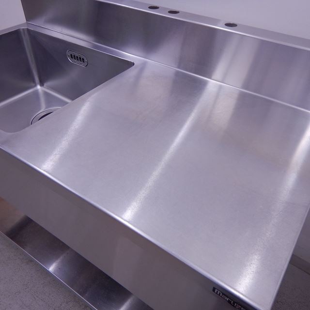 �ޥ를�󡡣��奷�󥯡����դ���W1200��D600��H810(+150)���Хå������ɤ���