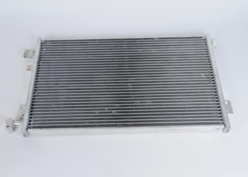 A/Cコンデンンサー＜1998-2002 シボレー　カマロ・1998-2002 ポンティアック　ファイヤーバード＞社外品