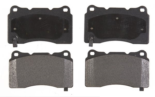 ブレーキパッド　フロント　12.4インチ仕様＜2013-2016　キャデラック　ATS＞社外品