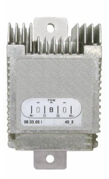 ラジエターファンコントロールモジュール＜2004-2009　キャデラック　XLR＞純正品