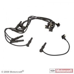 プラグコードセット＜1996-1999　リンカーン　タウンカー　4.6L＞純正品