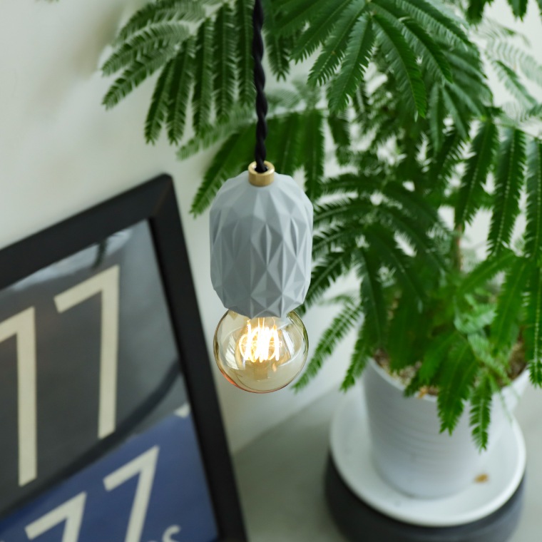 エジソンバルブLED E26スパイラル ノーマルゴールド(調光器対応)