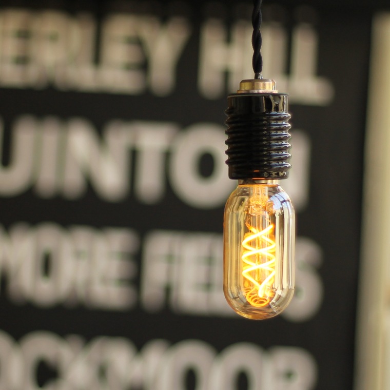 エジソンバルブLED E26スパイラル チューブゴールド(調光器対応)