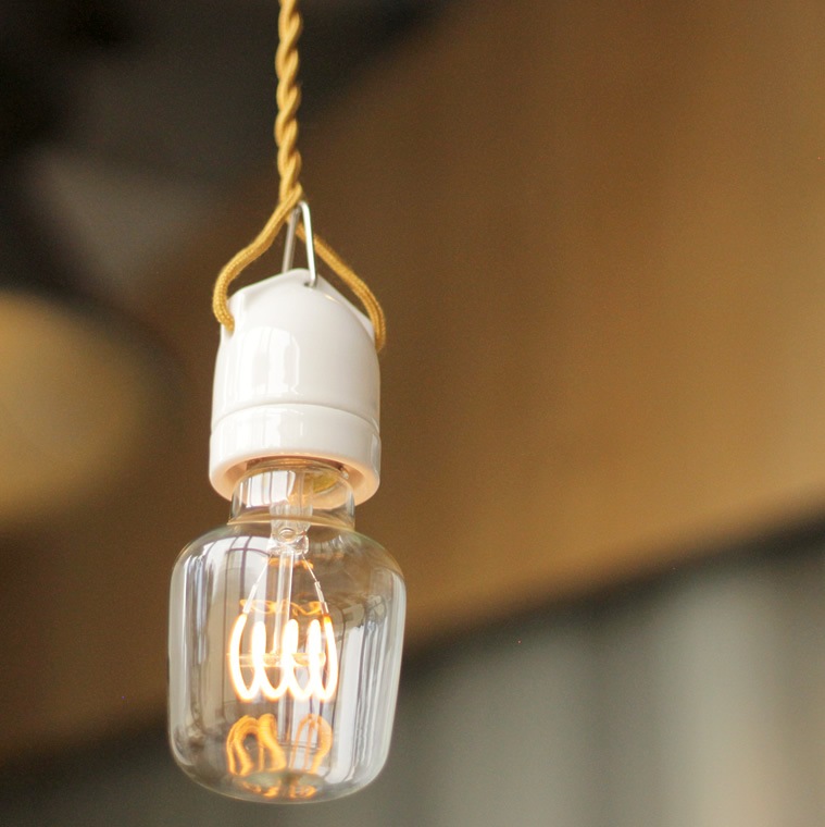 エジソンバルブLED E26スパイラル ボトルクリア(調光器対応