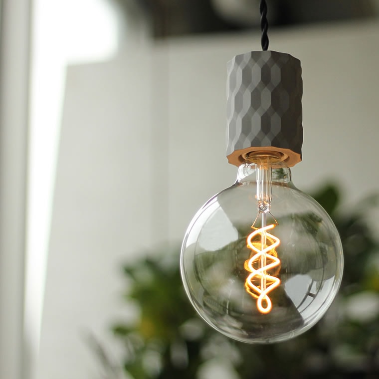 LED 電球　エジソン　スパイラルグローブ　E26 クリアタイプ エジソンバルブLED E26スパイラル BIG GLOBEクリア(調光器対応