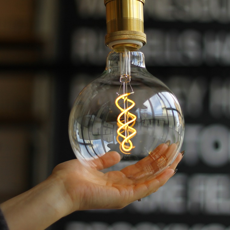 エジソンバルブLED E26スパイラル BIG GLOBEゴールド(調光器対応)