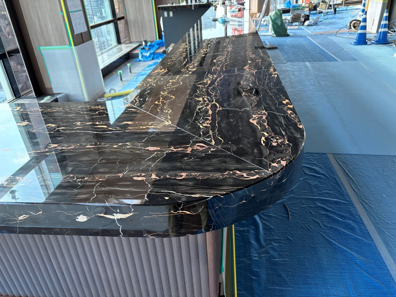 ネロポルトロ 本磨き