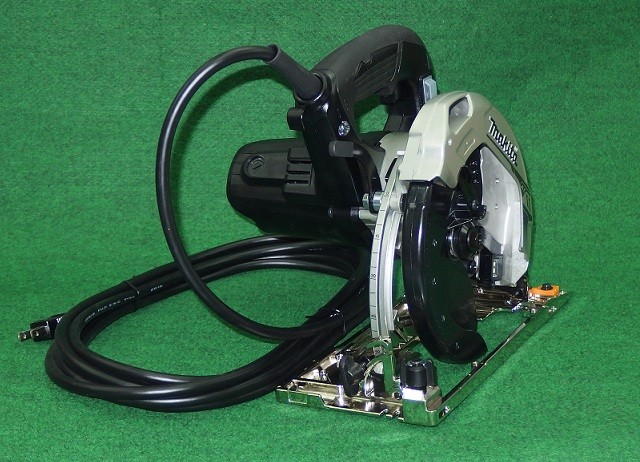 マキタ　165㎜　厚切込み　HS6301spB HS6301 165ミリマルノコ 1台 マキタ 【通販モノタロウ】