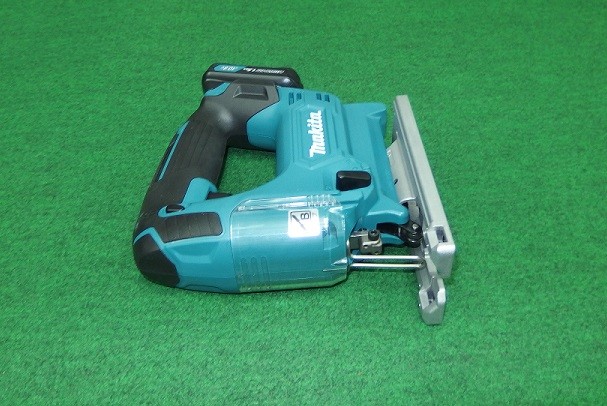 Makita - ◇◇MAKITA マキタ ジグソー　 JV101DSH グリーン マキタ JV101DSH 10.8V充電式ジグソー 切断能力木材:65mm 軟鋼板
