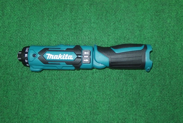 マキタ DF012DZ 7.2Vペン型ドライバドリル 本体のみ バッテリ・充電器