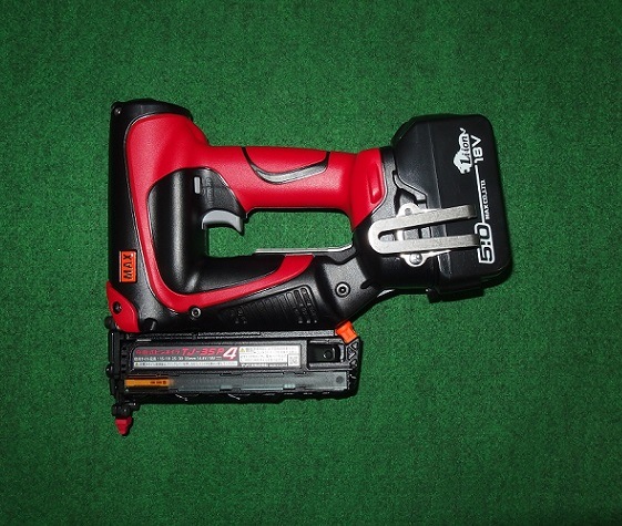 マックス TJ-35P4-B/1850A 18V充電式ピンネイラ 本体+5.0Ah電池パック 
