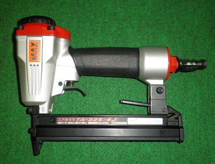 マックス TA-325/4J 4mm常圧エアタッカ 新品 TA325 4J MAX マックス TA-325/4J 4mm常圧エアタッカ 新品 TA325 4J MAX