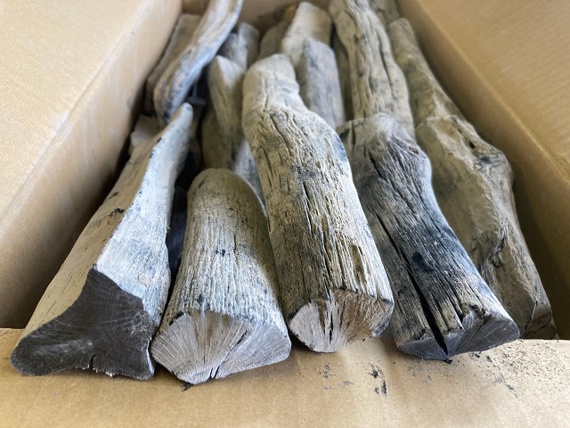 「杣人」業務用紀州備長炭 備長半丸15kg（送料込み）