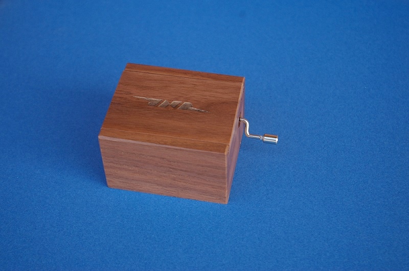 ENO-4233 鉄メロ オルゴール 在来線 木箱 | 男の隠れ家掲載商品